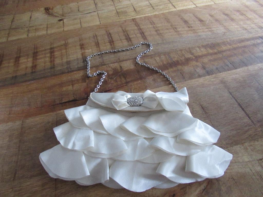 Nina Fiarucci tasje wit in de orginele doos vintage., Ophalen of Verzenden, Nieuw, Wit, Avondtasje