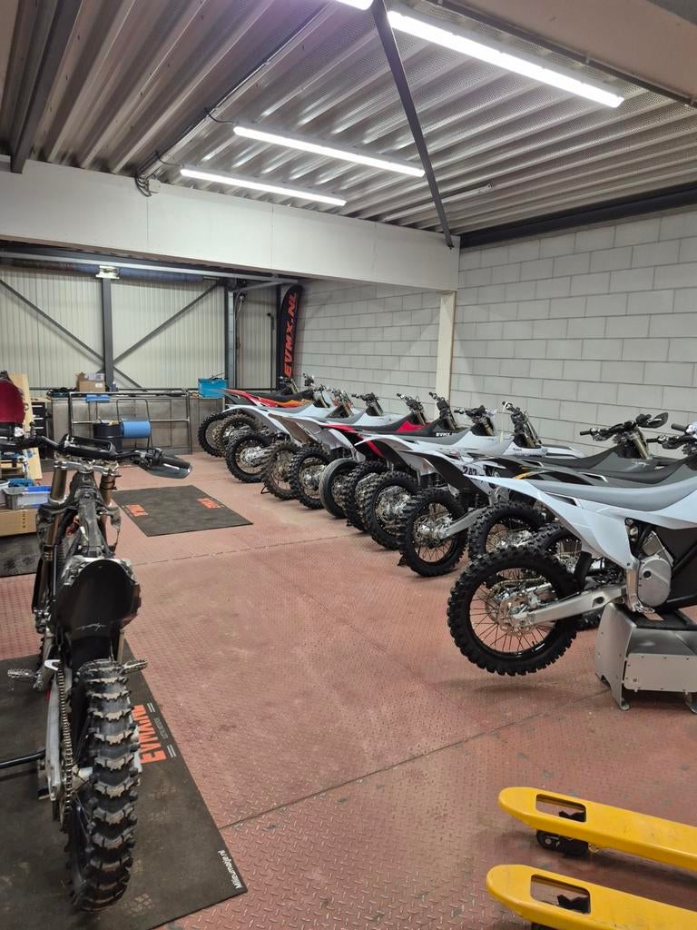 Nieuwe Stark Varg crossmotor 80PK € 9.990 incl. Btw