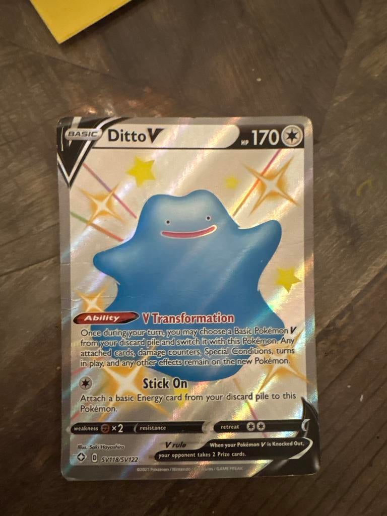 Pokemon TCG - Ditto V - SV118/SV122 - Foil, Hobby en Vrije tijd, Verzamelkaartspellen | Pokémon, Ophalen, Zo goed als nieuw, Losse kaart