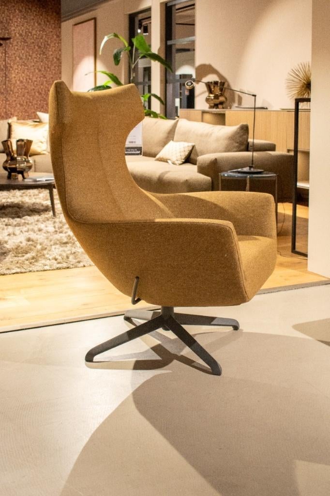 Draaifauteuil Nosto Design on Stock, Huis en Inrichting, Ophalen, Design, Modern, Nieuw, 75 tot 100 cm