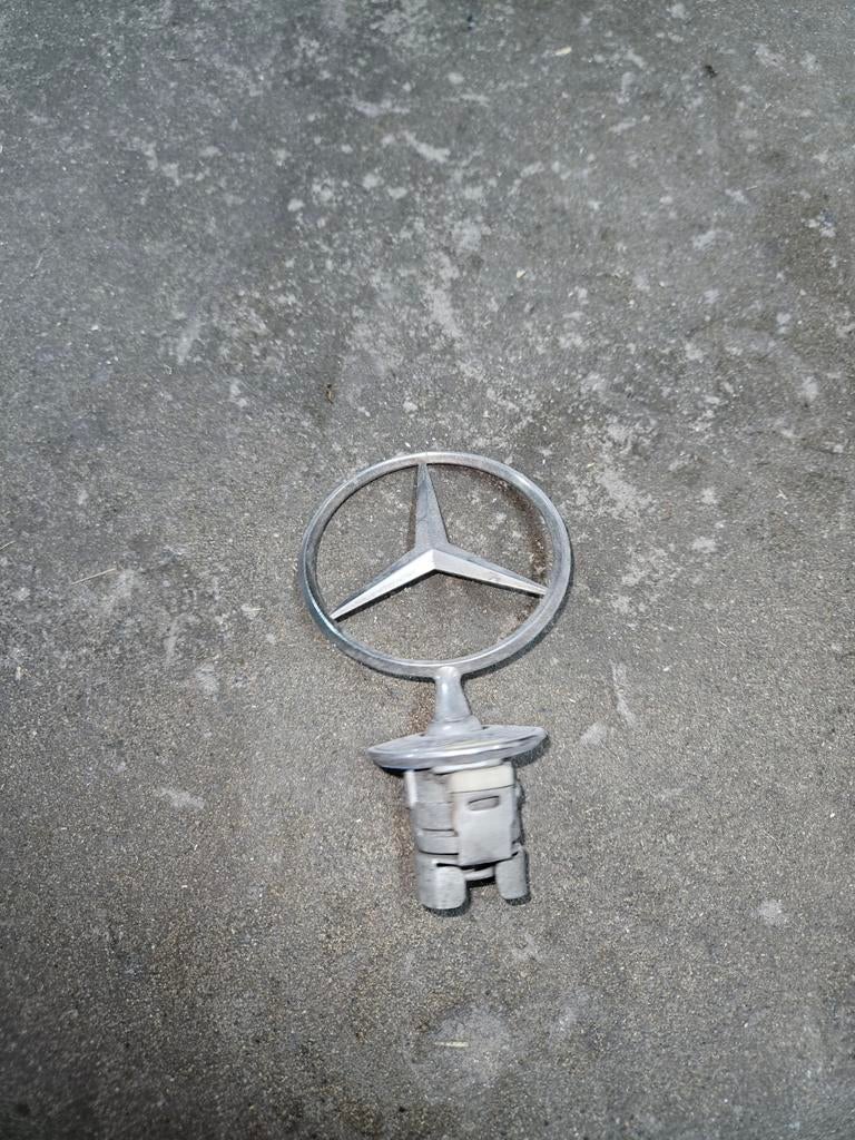 Mercedes E klasse motorkap logo ster, Auto-onderdelen, Overige Auto-onderdelen, Ophalen of Verzenden