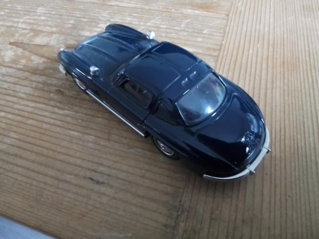 Mercedes 300 slr, D, Auto, Dinky Toys, Ophalen of Verzenden