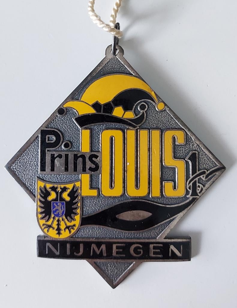 Carnaval Nijmegen Knotsenburg onderscheiding 1963 Louis 1, Verzenden, Zo goed als nieuw