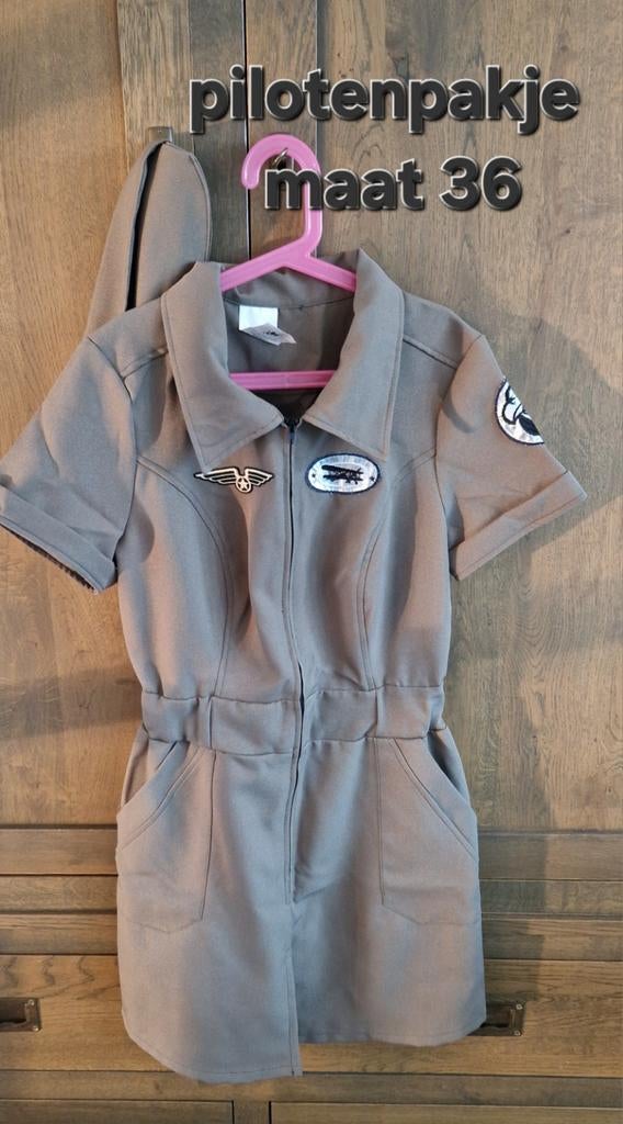 Carnaval piloten, militairjurkje, Ophalen of Verzenden, Zo goed als nieuw, Carnaval