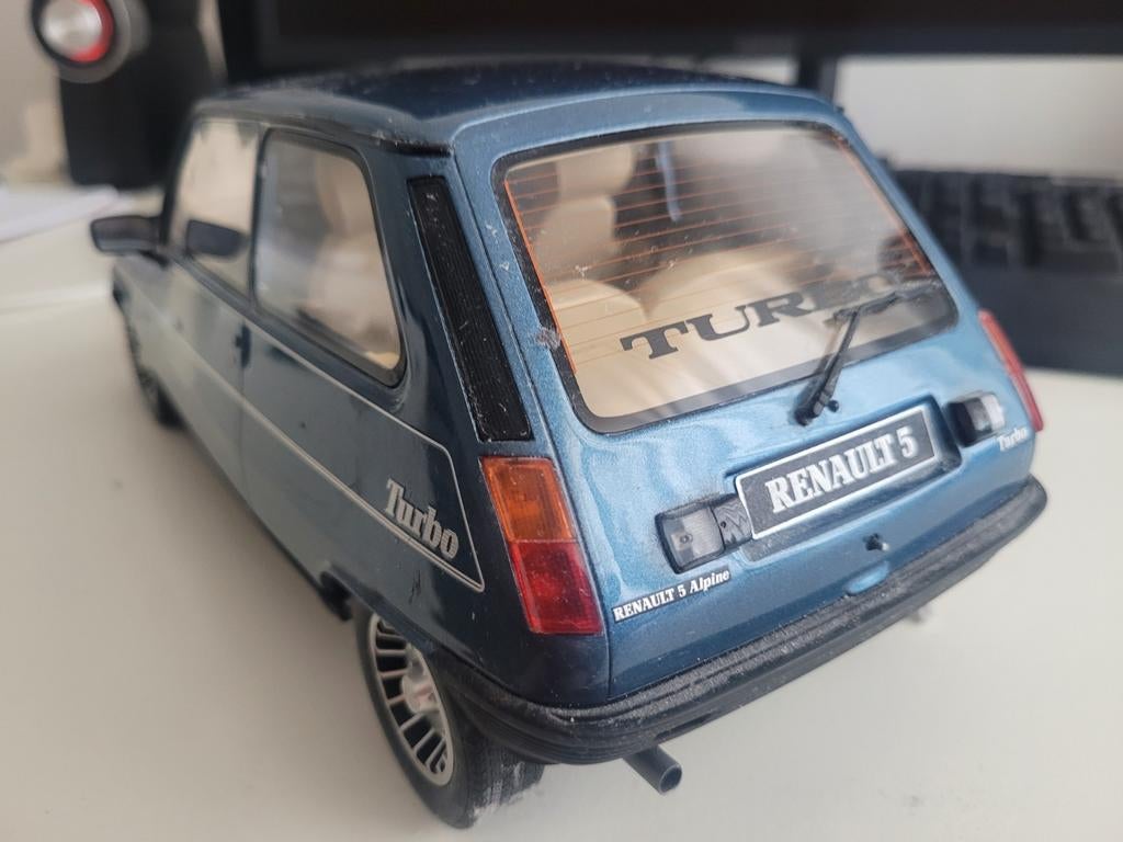 Renault 5 turbo 1/12, Hobby en Vrije tijd, Modelauto's | 1:5 tot 1:12, O, O, Auto, Ophalen of Verzenden