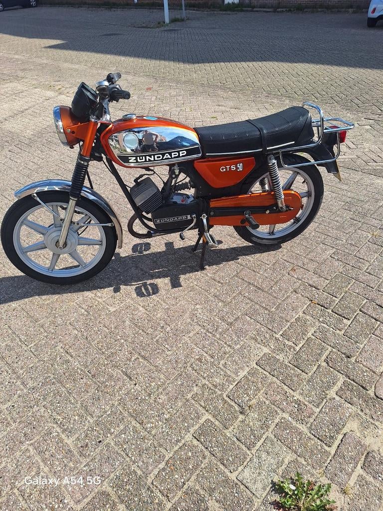 KS 50 of GTS 50 of 80 cc  zundapp gevraagd, Ophalen of Verzenden, Zo goed als nieuw