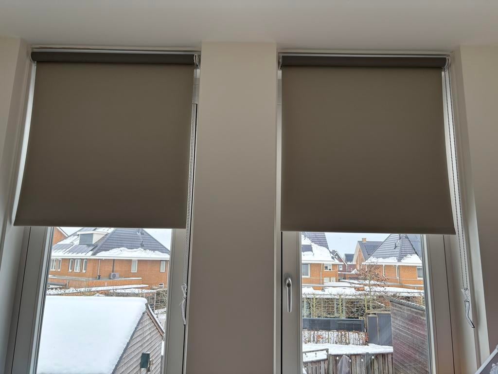 10 verduisterende Servilla Creme rolgordijnen 70br x180 hoog, Ophalen, Nieuw, 50 tot 100 cm, Crème