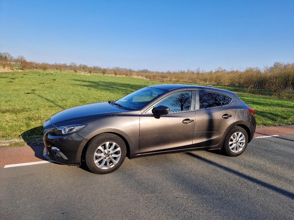 Mazda 3 2.0 Skyactiv-G 88KW 2015 | Afneembare trekhaak + APK, Voorwielaandrijving, 1998 cc, Stof, Euro 6