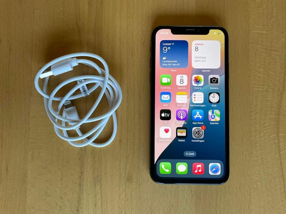 Iphone XS 64gb gebruikt maar nieuw scherm, Telecommunicatie, Mobiele telefoons | Apple iPhone, Ophalen of Verzenden, Zo goed als nieuw