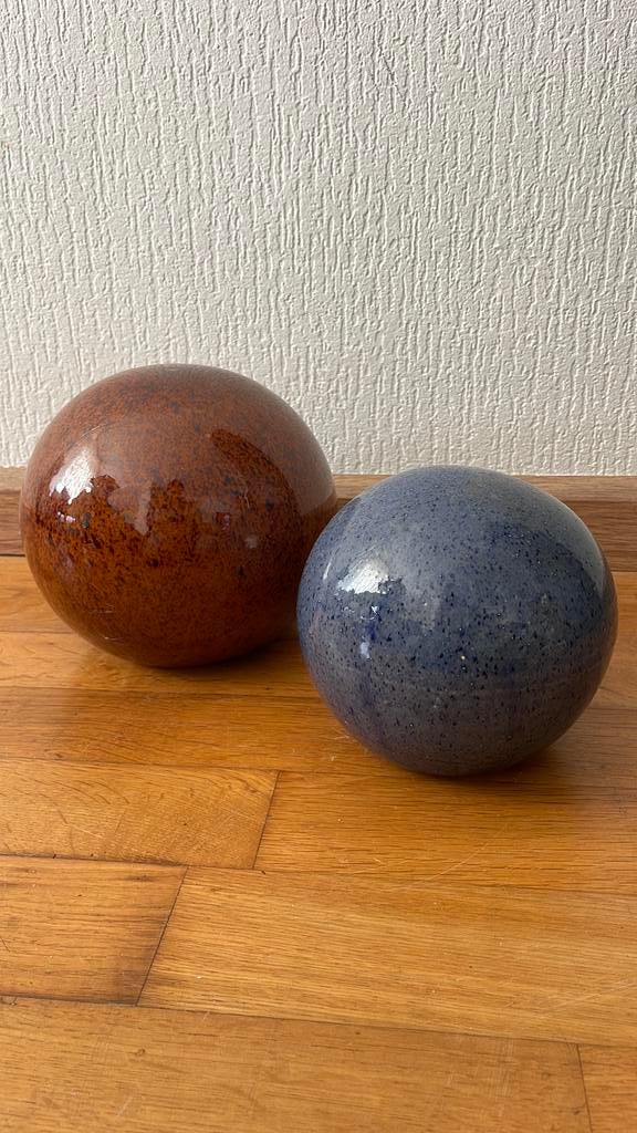 Decoratieve bollen, Antiek en Kunst, Antiek | Keramiek en Aardewerk, Ophalen of Verzenden