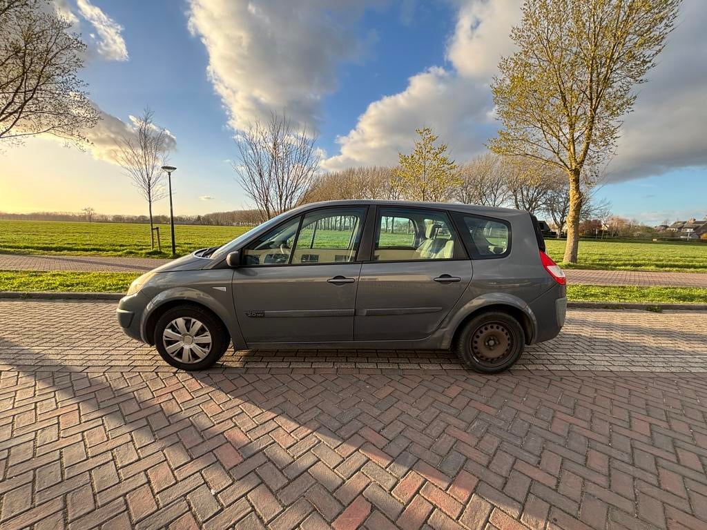 Renault Grand Scenic 2.0 16V 7P 2006 Grijs, Auto's, Voorwielaandrijving, 1998 cc, 4 cilinders, 7 stoelen