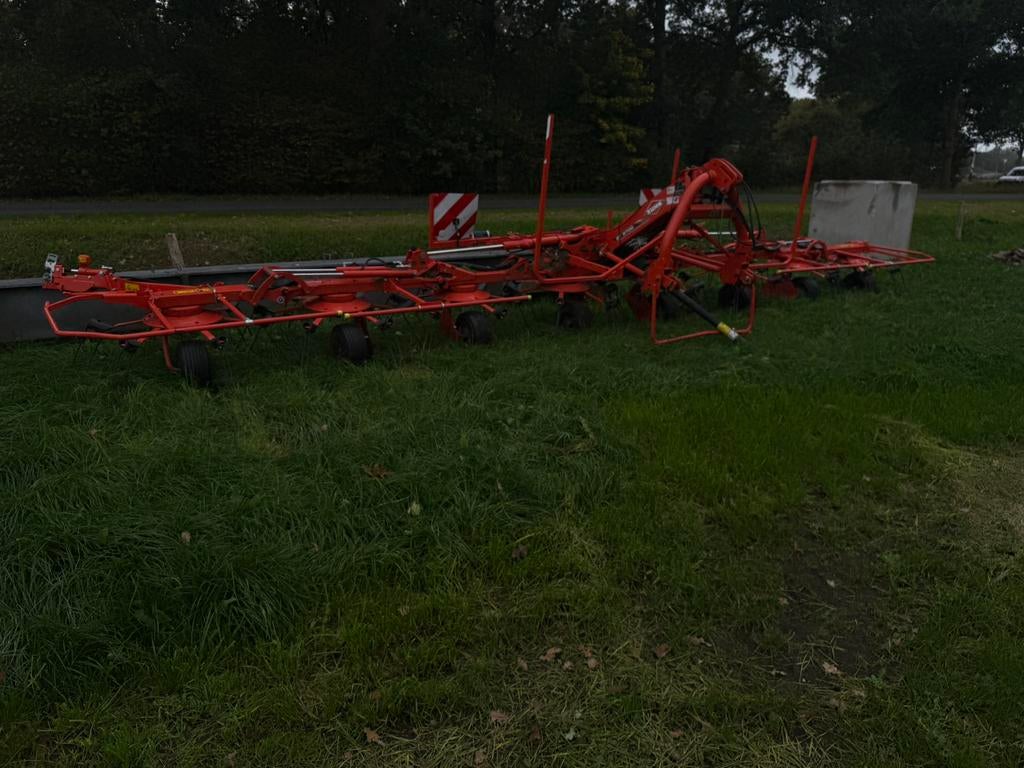 Tkwegens bedrijfsbeeindiging diverse machines oa kuhn, krone, Zakelijke goederen, Agrarisch | Werktuigen, Ophalen of Verzenden