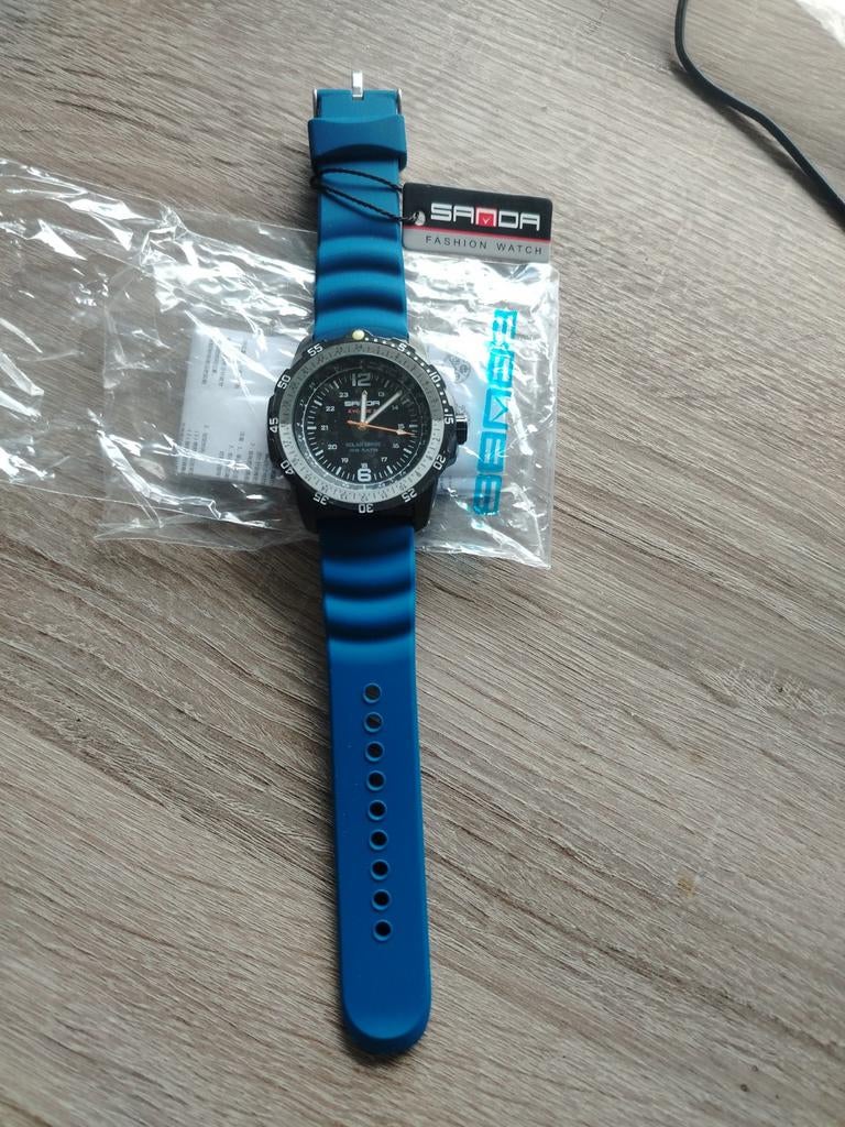 Sanda Solar Powered Horloge - Blauw Siliconen Bandje, Sieraden, Tassen en Uiterlijk, Horloges | Heren, Overige merken, Kunststof