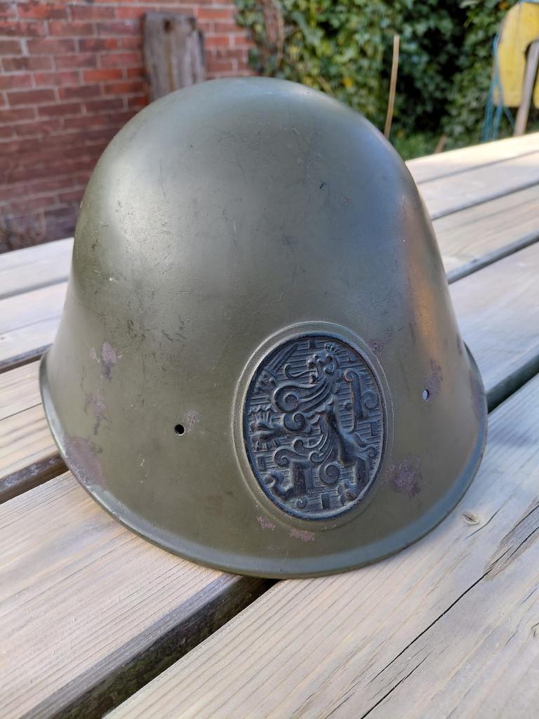 Nederlandse helm voor 1940 met helmplaat, Ophalen of Verzenden, Landmacht, Nederland, Helm of Baret