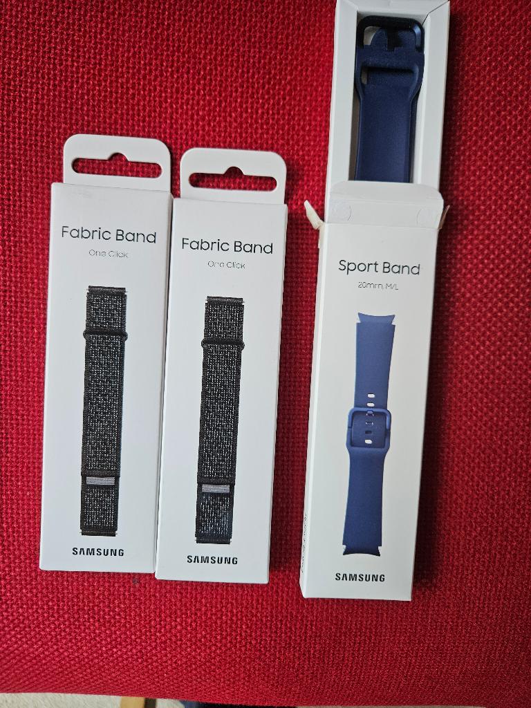 3 Sets nieuwe Horlogebandjes Samsung Galaxy Watch, is 20mm, Sieraden, Tassen en Uiterlijk, Smartwatches, Ophalen of Verzenden