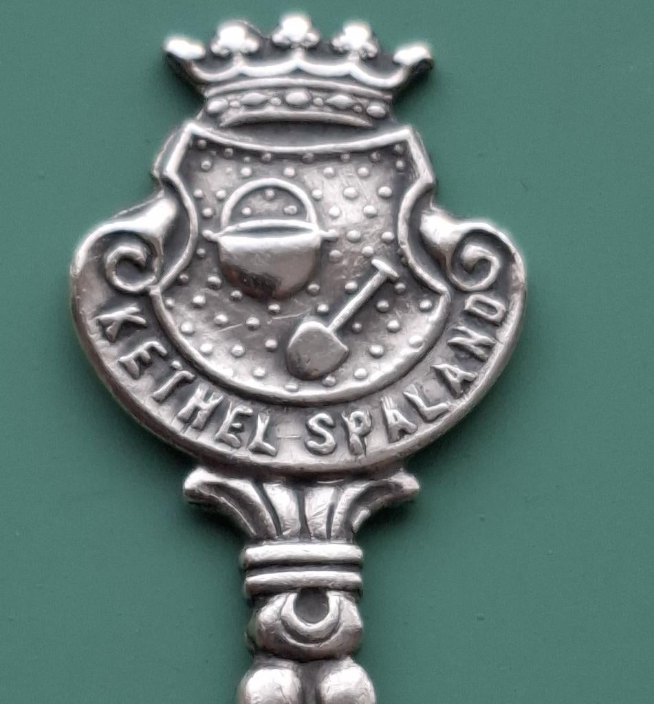 Theelepel Kethel Spaland (Schiedam), Antiek en Kunst, Antiek | Bestek, Ophalen of Verzenden