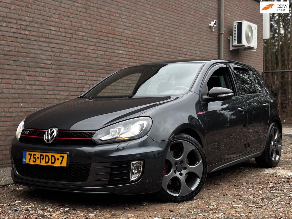 Volkswagen Golf 2.0 GTI | Volledig Onderhouden | NAP, Euro 5, Gebruikt, 4 cilinders, Leder en Stof