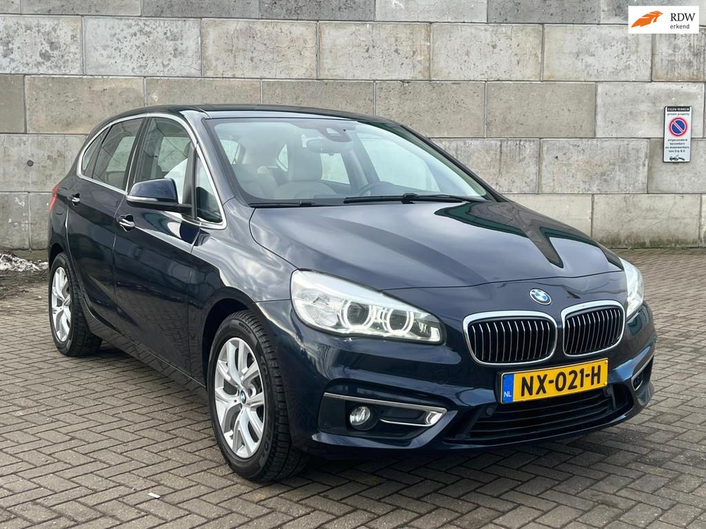 BMW 2-serie Active Tourer 220i High Executive, Auto's, BMW, 1998 cc, 730 kg, Gebruikt, Euro 6