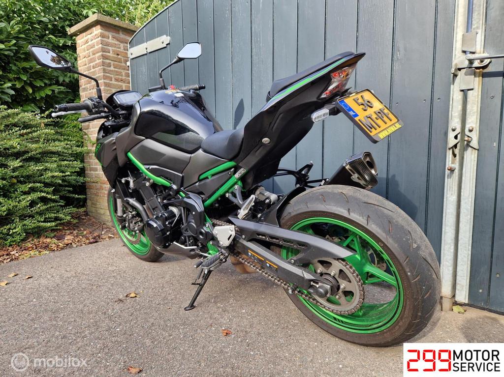 ️ Kawasaki Z900 70kw 2024 6dkm 35kw mogenlijk, 948 cc, Bedrijf, Meer dan 35 kW, Toermotor