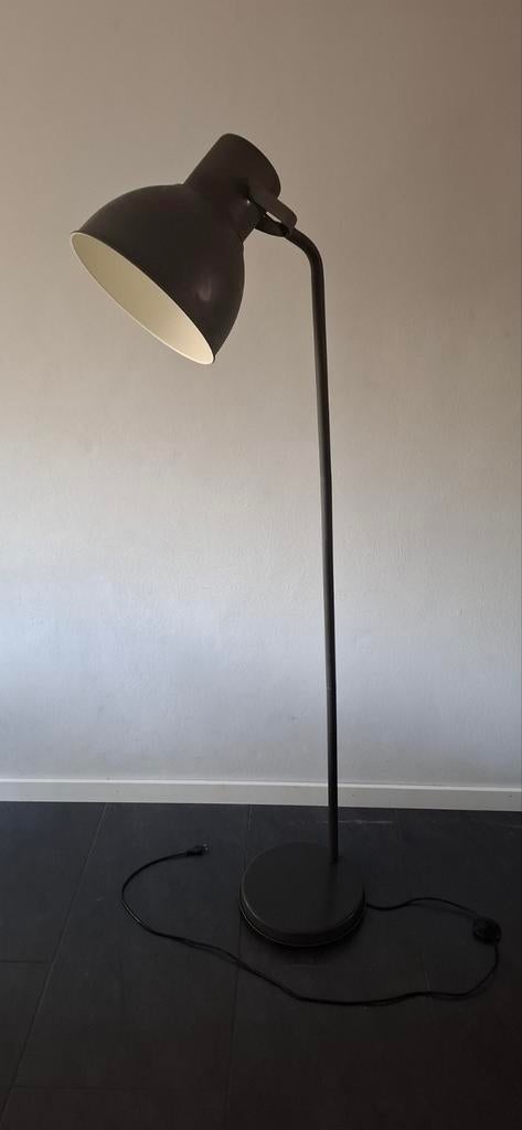Ikea Hektar staande lamp, Ophalen, Zo goed als nieuw, Metaal, 150 tot 200 cm