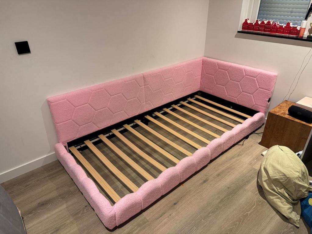 Roze teddy meiden bed 90x200, Ophalen, 85 tot 100 cm, Zo goed als nieuw, Lattenbodem