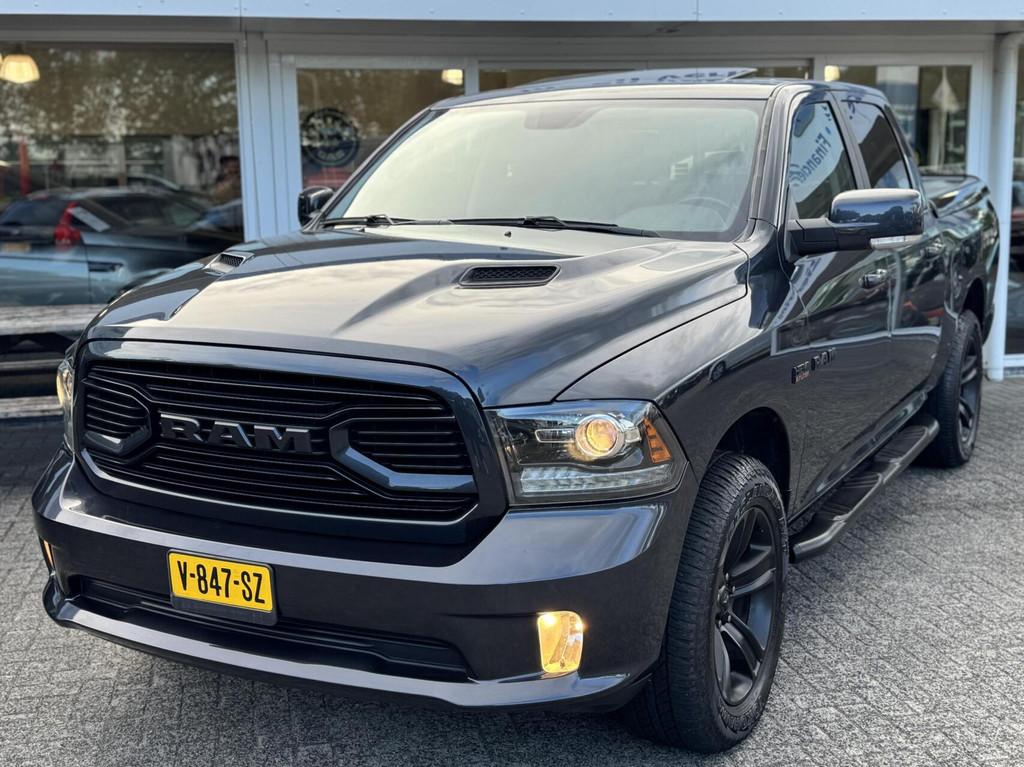 Dodge Ram 1500 4X4 5.7 V8 400pk 4x4 Crew Cab 5'7 SPORT,Xenon, Auto's, Automaat, Gebruikt, Lichtsensor, Leder en Stof