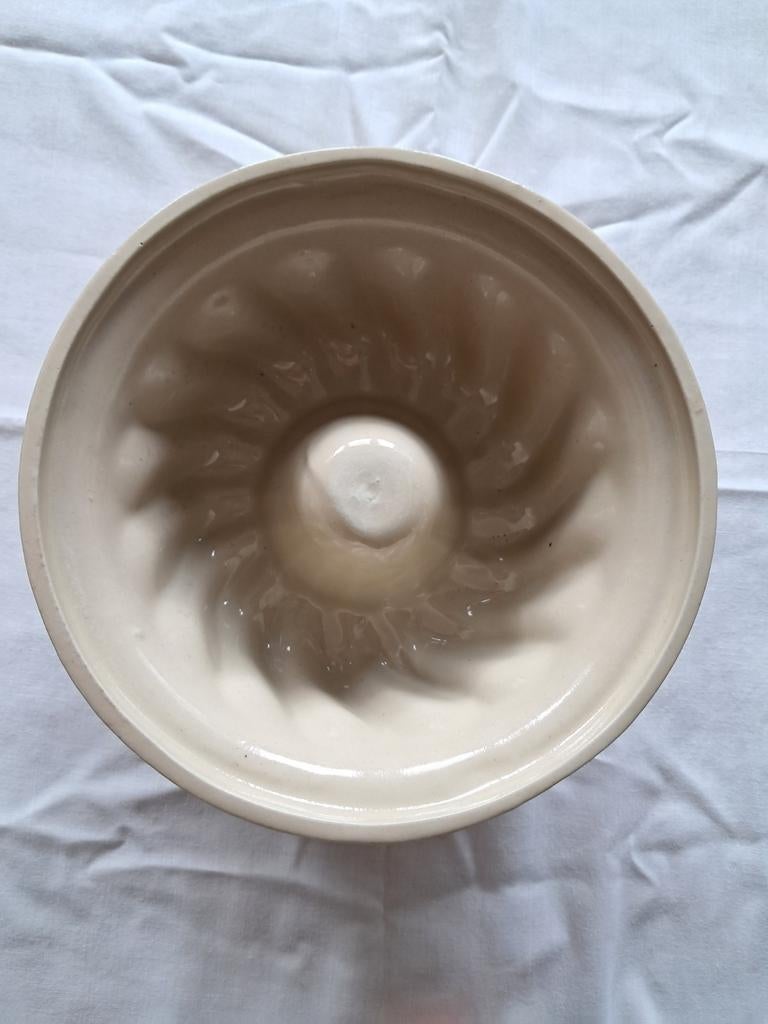 Antieke aardewerk puddingvorm/cakevorm, Ophalen of Verzenden