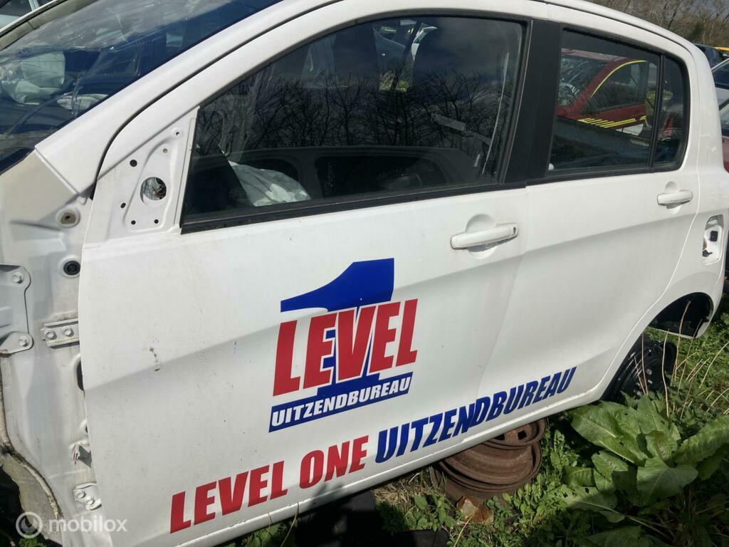 Deur met ruit linksvoor wit Suzuki Celerio ('15-'20), Deur, Voor, Ophalen of Verzenden, Suzuki