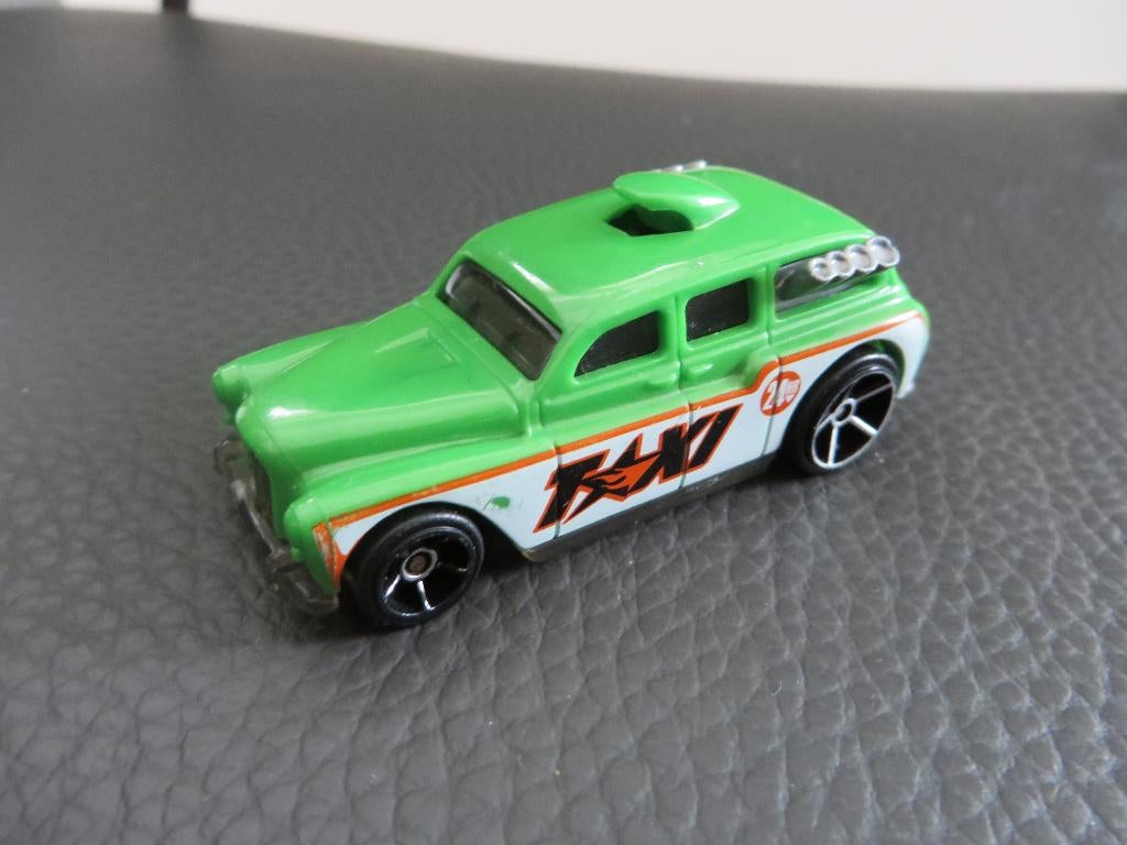 Hotwheels London Austin Cockney Taxi Cab, Hobby en Vrije tijd, Modelauto's | Overige schalen, Ophalen of Verzenden, Zo goed als nieuw
