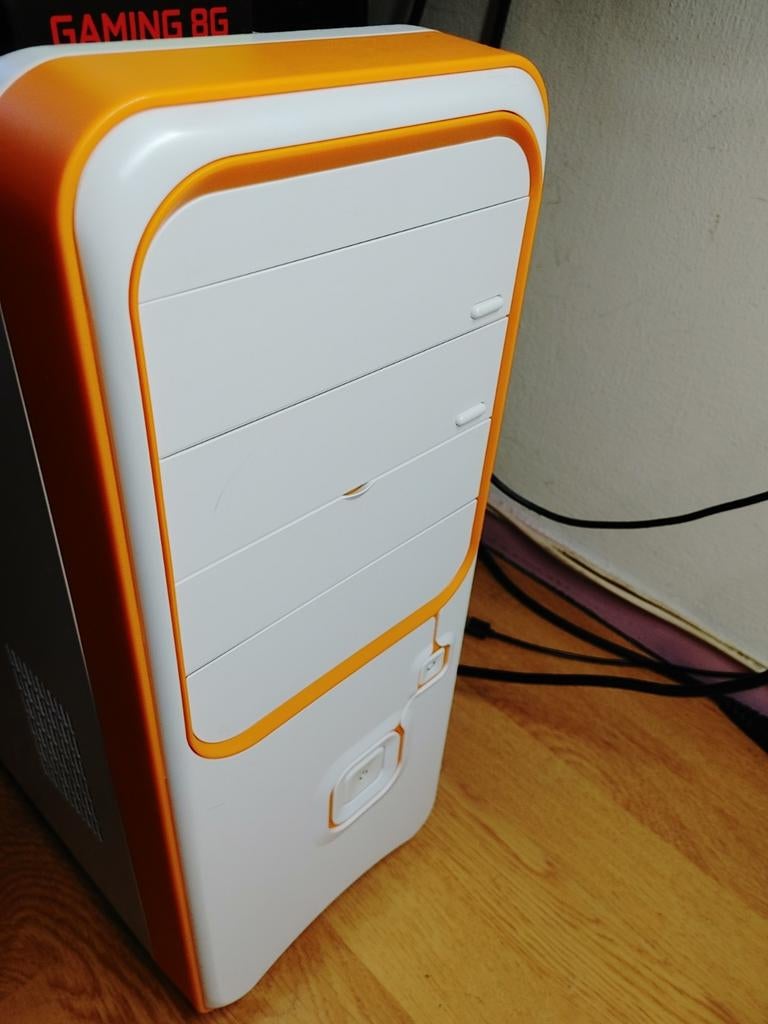 Amd ryzen7 2700x 8 core 16 logische processors desktop, Ophalen