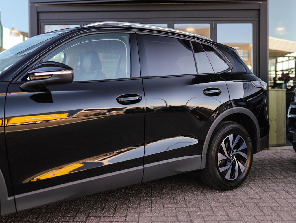 Volkswagen Tiguan 1.5 eTSI Life Edition | Keyless | Camera |, Stof, 1498 cc, Euro 6, 4 cilinders