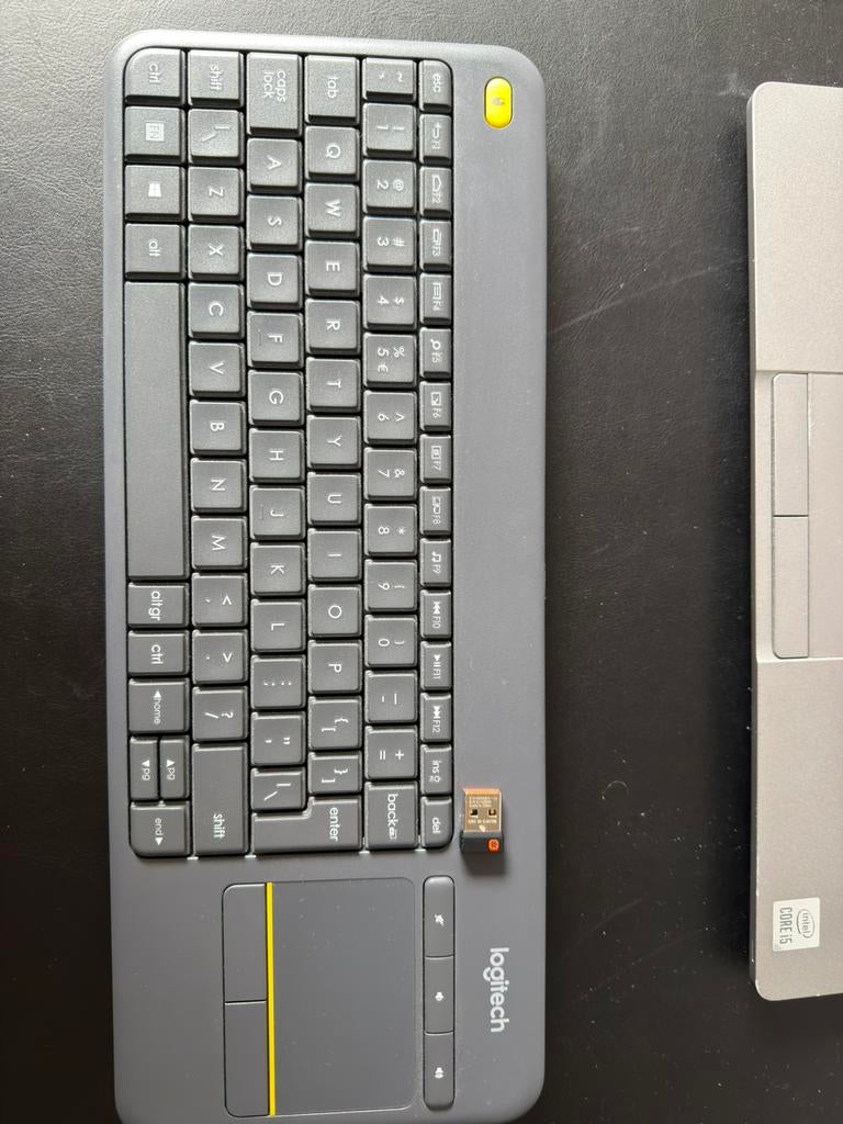 Logitech k400+ draadloze toetsenbord en muis combi, Computers en Software, Toetsenborden, Ophalen of Verzenden, Gebruikt