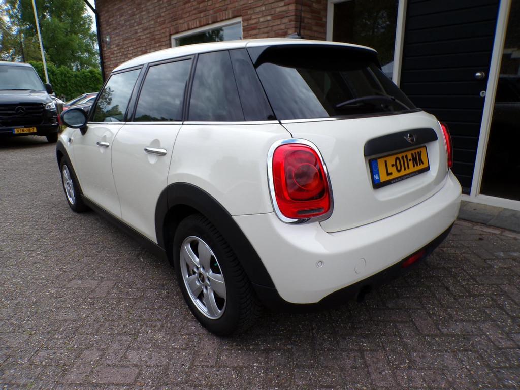 Mini Mini 1.2 One Half Leder / Clima / Navi, Gebruikt, 102 pk, Bedrijf, Handgeschakeld