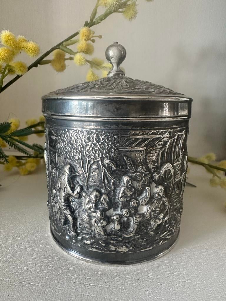 Verzilverd DE-theebusje, Ophalen, Zilver