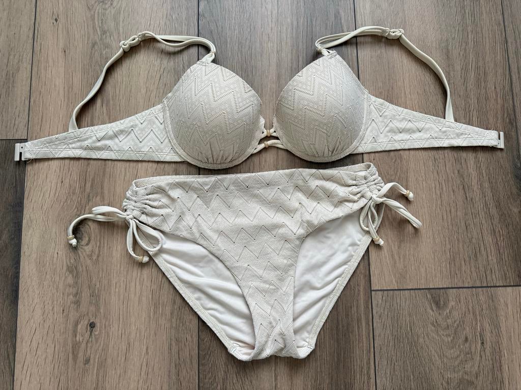 Crèmekleurige bikini Hunkemoller 80C/M, Ophalen of Verzenden, Nieuw, Beige, Bikini