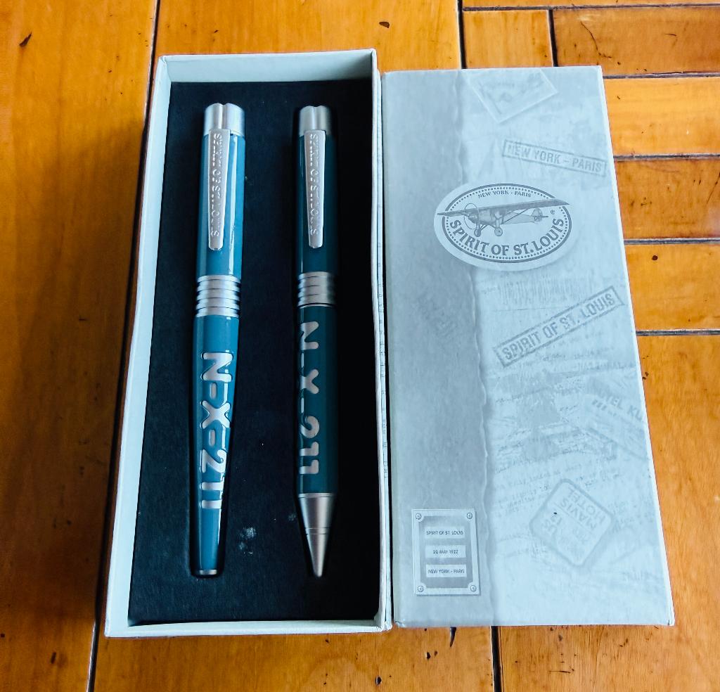 Spirit of St. Louis, pennenset vulpen en balpen, Verzamelen, Pennenverzamelingen, Overige merken, Pennenset, Nieuw, Met doosje