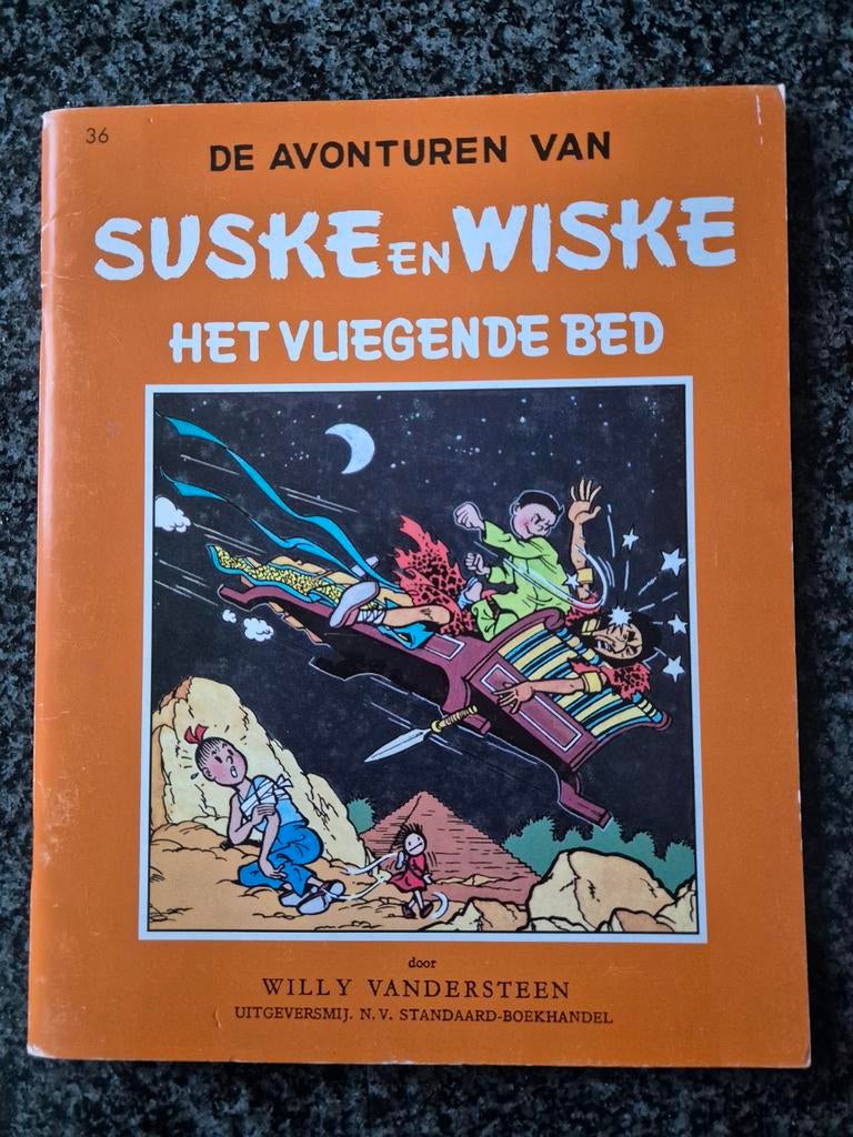 Suske en Wiske "Het vliegende bed" (illegale versie), Boeken, Stripboeken, Eén stripboek, Ophalen of Verzenden, Zo goed als nieuw
