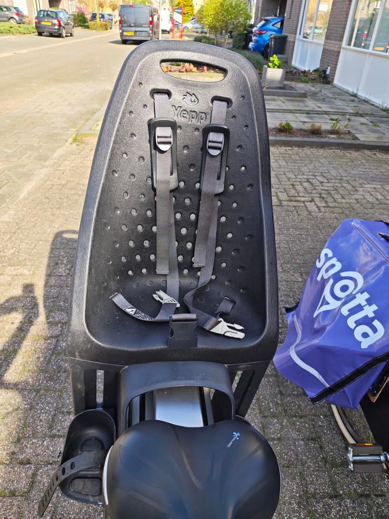 Fietsstoeltje zwart YEPP aan stang bevestigd t/m 7 jaar, 15 t/m 25 kg, Achterzitje, Yepp, Ophalen of Verzenden