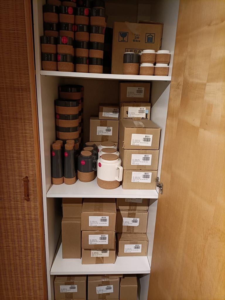 Partij Portugees handgemaakt servies - Nieuw in doos, Ophalen, Keramiek, Overige typen, Nieuw