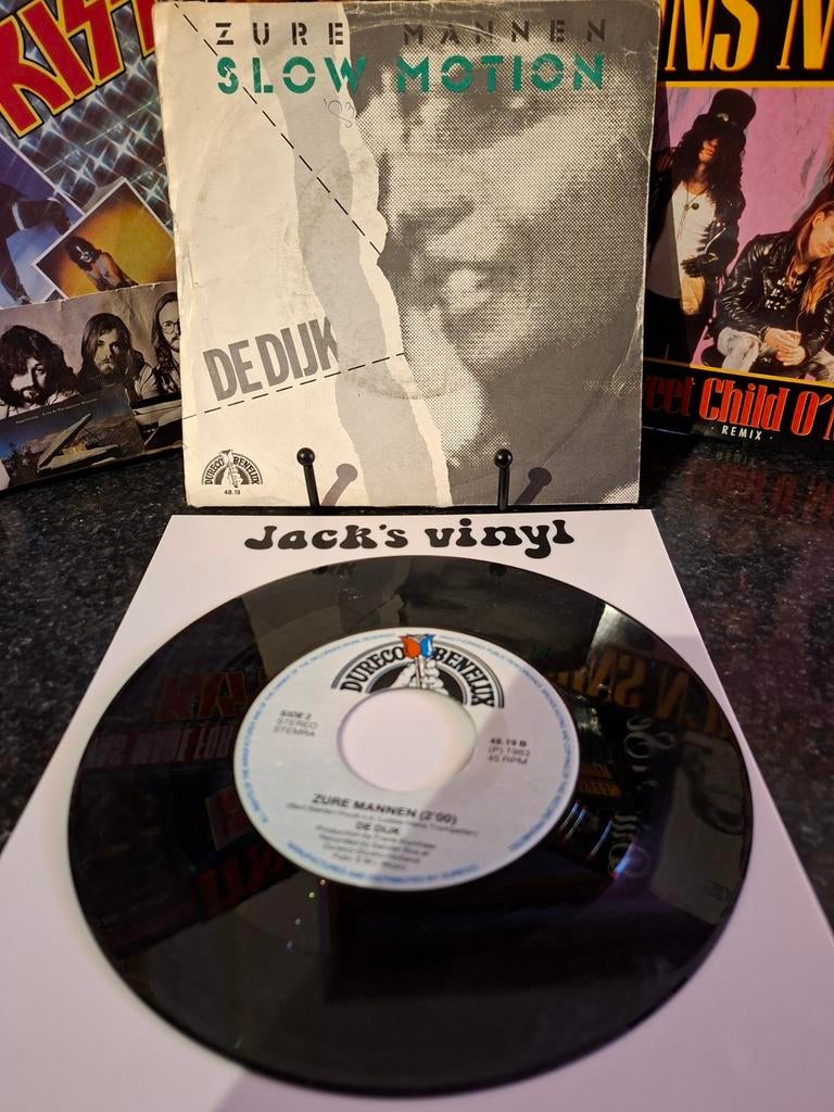 De Dijk - Zure Mannen / Slow Motion 7 inch single 1983, Cd's en Dvd's, Vinyl | Nederlandstalig, Ophalen of Verzenden, Gebruikt