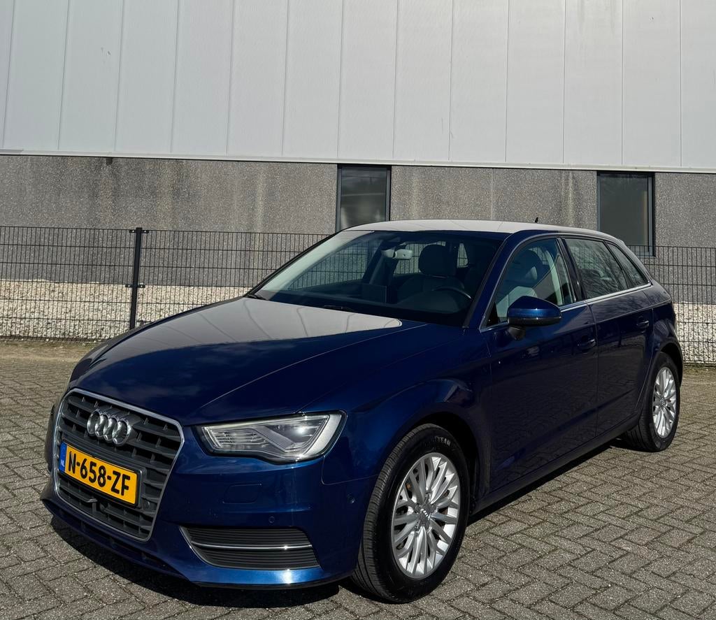 Audi A3 1.4 TFSI | Park. Camera/ Sens | keyless | Stoelverw., 4 cilinders, 650 kg, Grijs, 149 pk