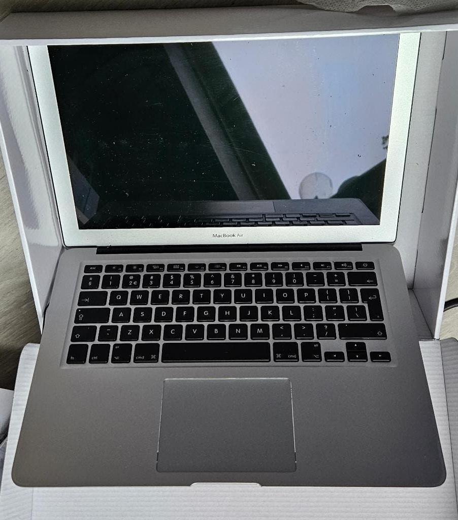MacBook Air A1466, defect moederbord, voor onderdelen, Computers en Software, Apple Macbooks, 13 inch, Minder dan 2 Ghz, Ophalen of Verzenden