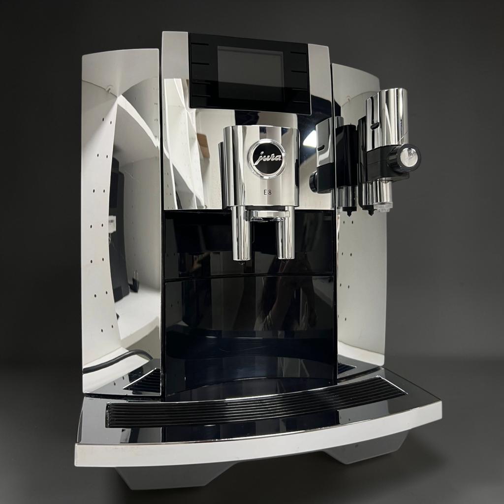 Jura E8 chroom refurbished, Witgoed en Apparatuur, Koffiezetapparaten, Ophalen, Afneembaar waterreservoir, 10 kopjes of meer, Gemalen koffie