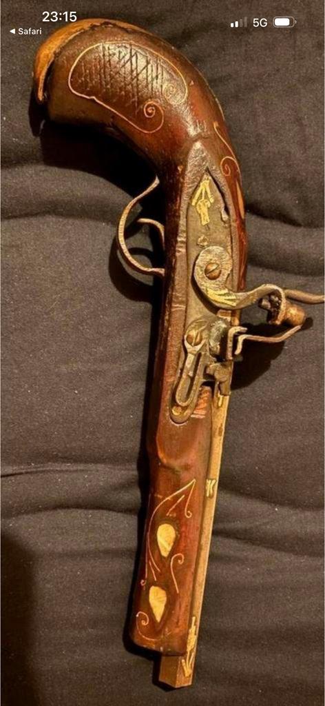 Decoratief pistool, Ophalen