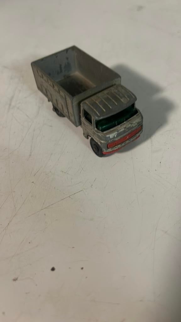 Vintage Matchbox 1969 SILVER SCAFFOLDING TRUCK, Ophalen of Verzenden, Zo goed als nieuw, Bus of Vrachtwagen