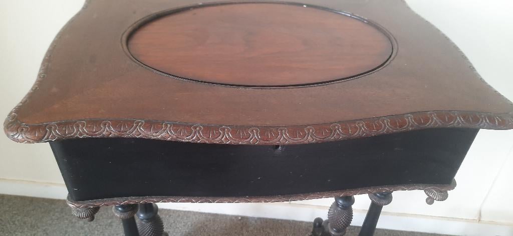 naai tafeltje, Ophalen, Gebruikt