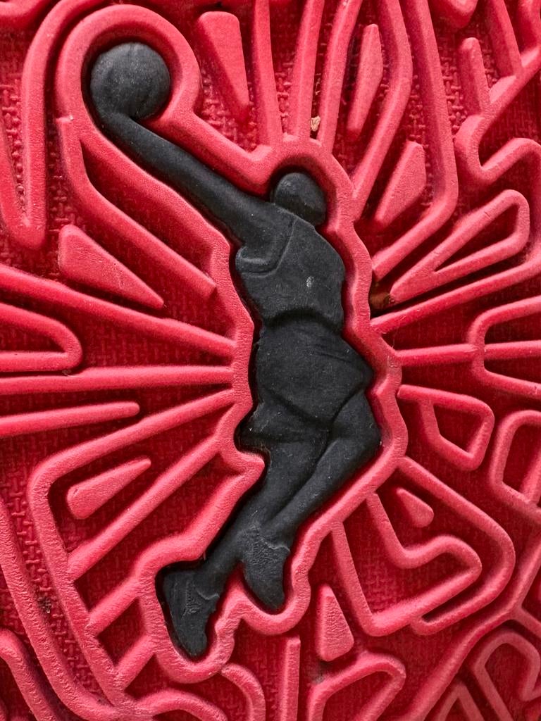 Nike Lebron XX mt 42, Kleding | Heren, Schoenen, Ophalen of Verzenden, Zo goed als nieuw, Sportschoenen