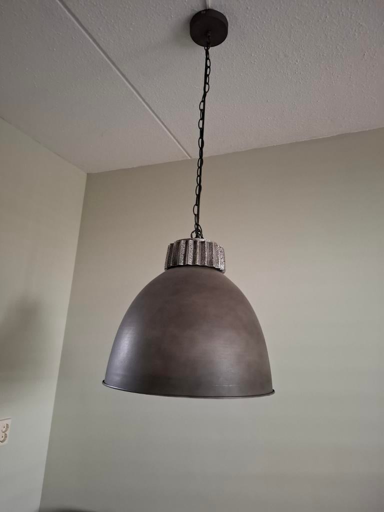 Set lampen met gebruikssporen, werken goed, Gebruikt, Ophalen of Verzenden, Industrieel, Metaal