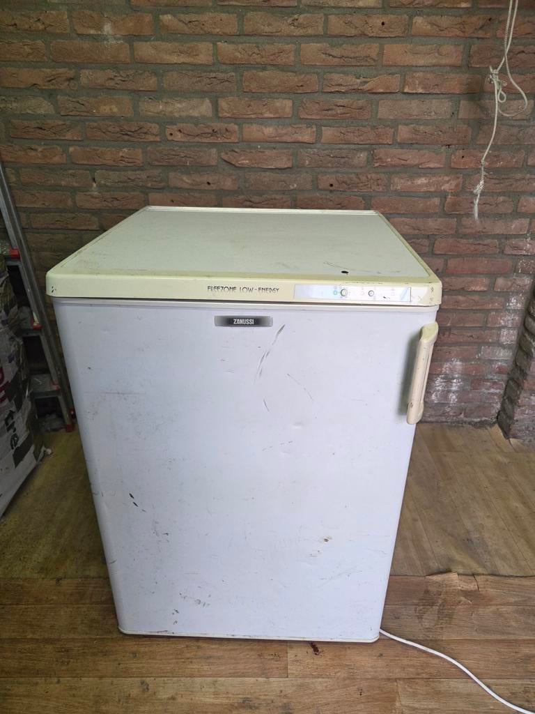 Werkende tafelmodel vriezer Zanussi, Vrieskast, Gebruikt, Minder dan 85 cm, Minder dan 60 cm