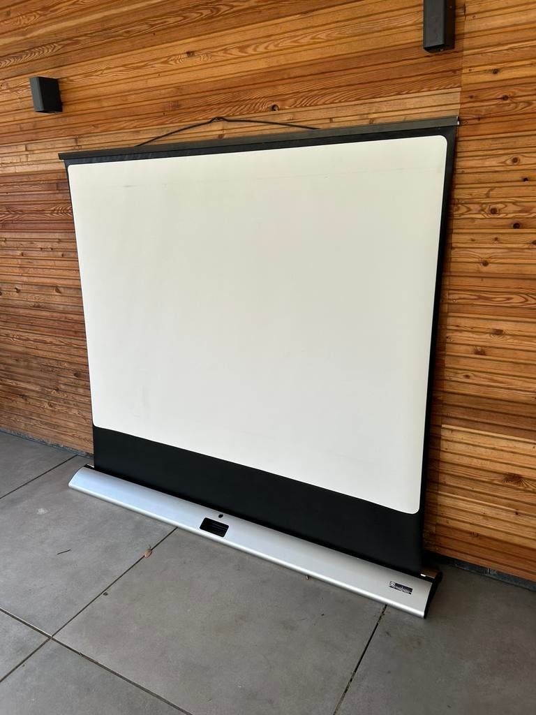 Beamer - Film - presentatie scherm, Audio, Tv en Foto, Projectieschermen, Ophalen of Verzenden, Zo goed als nieuw